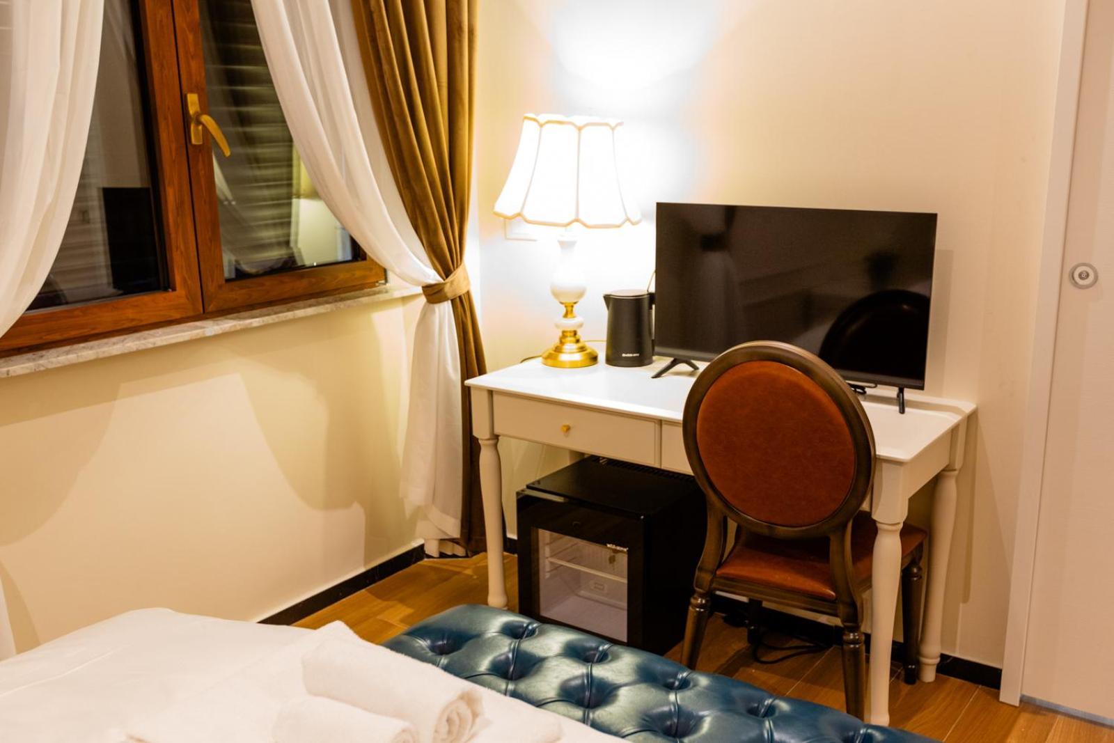 Modi Hotel Ліворно Екстер'єр фото
